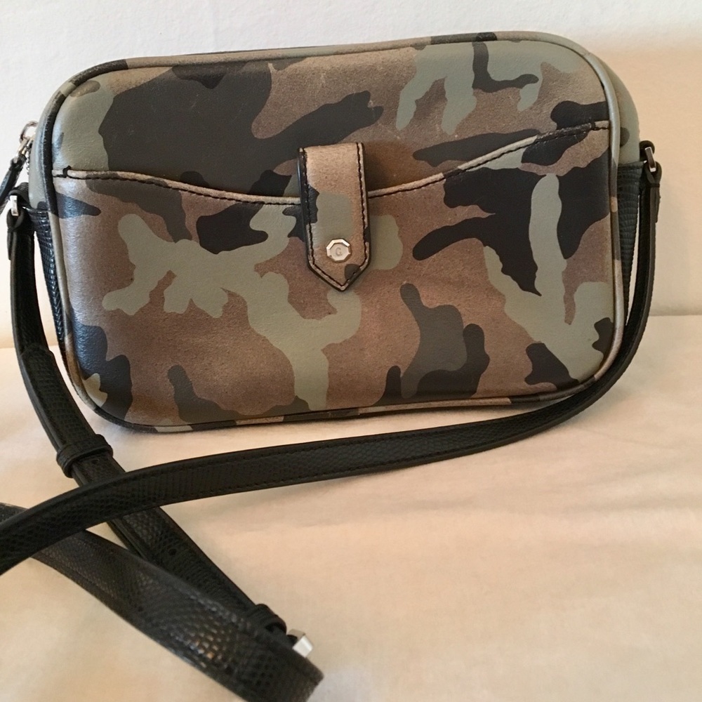 G.l.L.l. 100% genuine leather